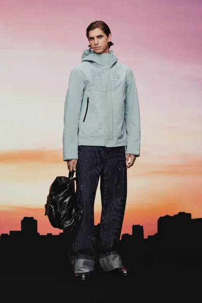Look 24